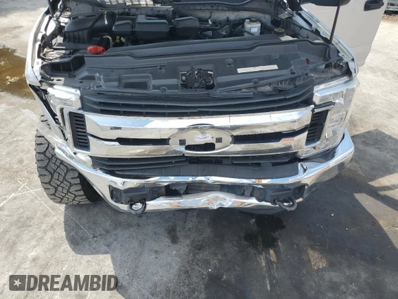 2018 Ford F-250 XL with VIN 1FT7W2B66JEB16396, listed as a Copart auction lot 55442695 with 165,538 mi miles and Salvage title. Bid and sale history available at DreamBid. Image 11.