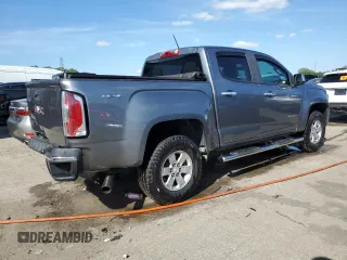 2018 GMC Canyon 2WD with VIN 1GTG5BEA8J1112764, listed as a Copart auction lot 67878314 with 98,153 mi miles and Salvage Title. Bid and sale history available at carsss.com. Image 3.