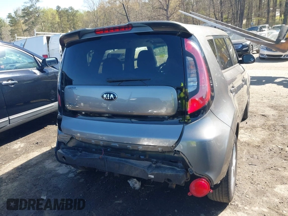 2015 Kia Soul with VIN KNDJN2A23F7216443, listed as a IAAI auction lot 41870360 with 103,753 mi miles. Bid and sale history available at carsss.com. Image 17.