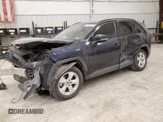 2021 Toyota RAV4 XLE with VIN 2T3W1RFV7MW133029, listed as a Copart auction lot 47130625 with 42,492 mi miles and Salvage Title. Bid and sale history available at carsss.com. Image 1.