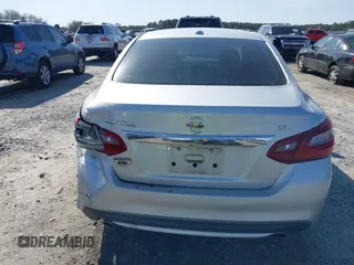 2018 Nissan Altima SR with VIN 1N4AL3AP6JC132730, listed as a IAAI auction lot 41585178 with 128,882 mi miles and . Bid and sale history available at DreamBid. Image 16.