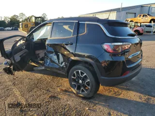2022 Jeep Compass Latitude with VIN 3C4NJCBB4NT113575, listed as a Copart auction lot 81976144 with Not Provided miles and Non Repairable. Bid and sale history available at carsss.com. Image 2.