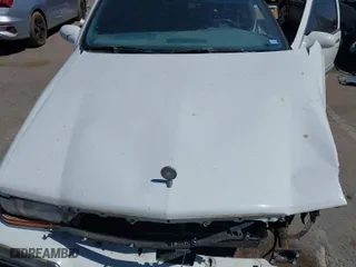 1996 Buick Roadmaster Collectors Edition with VIN 1G4BN52P3TR407775, listed as a IAAI auction lot 41831605 with 100,680 mi miles. Bid and sale history available at carsss.com. Image 10.