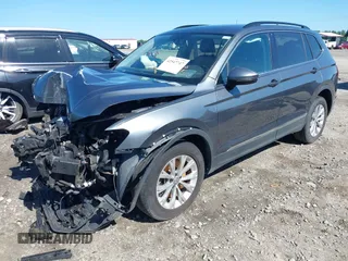 2018 Volkswagen Tiguan SEL with VIN 3VV2B7AX8JM088223, listed as a IAAI auction lot 42547747 with 105,423 mi miles and . Bid and sale history available at DreamBid. Image 18.