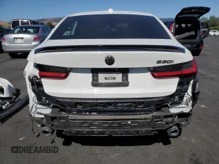 2023 BMW 3 Series 330i z VIN 3MW69FF02P8D08357, wystawiony jako Copart lot #57848895 z przebiegiem 9 923 mil mil oraz Szkoda całkowita • Salvage title. Historia ofert i sprzedaży dostępna na DreamBid. Obrazek 6.
