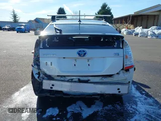 2010 Toyota Prius II with VIN JTDKN3DU7A5053503, listed as a IAAI auction lot 41518752 with 166,155 mi miles. Bid and sale history available at carsss.com. Image 17.