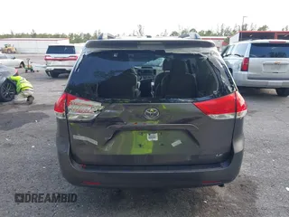 2011 Toyota Sienna LE AAS with VIN 5TDKK3DC0BS050227, listed as a IAAI auction lot 41931314 with 190,793 mi miles. Bid and sale history available at carsss.com. Image 16.