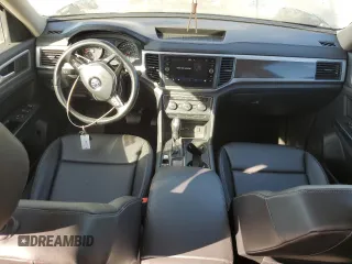 2019 Volkswagen Atlas SE z VIN 1V2WR2CAXKC576470, wystawiony jako Copart lot #71994514 z przebiegiem 114 029 mil mil oraz Szkoda całkowita • Salvage title. Historia ofert i sprzedaży dostępna na DreamBid. Obrazek 8.