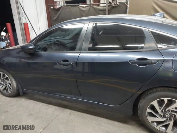 2018 Honda Civic Sedan EX with VIN 19XFC2F70JE031663, listed as a IAAI auction lot 41776083 with 1 mi miles. Bid and sale history available at carsss.com. Image 13.