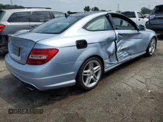 2015 Mercedes-Benz C 350 with VIN WDDGJ8JB6FG401746, listed as a Copart auction lot 62316664 with 141,594 mi miles and Salvage title. Bid and sale history available at DreamBid. Image 3.
