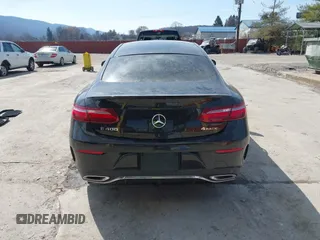 2018 Mercedes-Benz E 400 z VIN WDD1J6GBXJF013855, wystawiony jako IAAI lot #41776146 z przebiegiem 111 021 mil mil oraz . Historia ofert i sprzedaży dostępna na DreamBid. Obrazek 16.