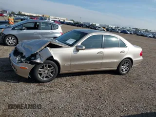 2005 Mercedes-Benz E-Class 3.2L with VIN WDBUF65J05A706096, listed as a IAAI auction lot 41482289 with 110,531 mi miles. Bid and sale history available at carsss.com. Image 14.