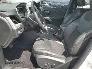 2018 Jeep Cherokee Latitude Plus with VIN 1C4PJLLBXJD561813, listed as a Copart auction lot 58551815 with 36,499 mi miles and Salvage title. Bid and sale history available at DreamBid. Image 7.