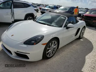 2019 Porsche 718 Boxster z VIN WP0CA2A83KS211338, wystawiony jako Copart lot #79121834 z przebiegiem Nie podano mil oraz Nie do naprawy • Non repairable. Historia ofert i sprzedaży dostępna na DreamBid. Obrazek 1.