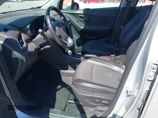 2018 Chevrolet Trax LT with VIN KL7CJLSB4JB734606, listed as a IAAI auction lot 41838892 with 42,122 mi miles. Bid and sale history available at carsss.com. Image 5.