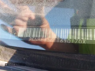1996 Geo Tracker z VIN 2CNBE1361T6901708, wystawiony jako IAAI lot #41998005 z przebiegiem 223 266 mil mil oraz . Historia ofert i sprzedaży dostępna na DreamBid. Obrazek 9.