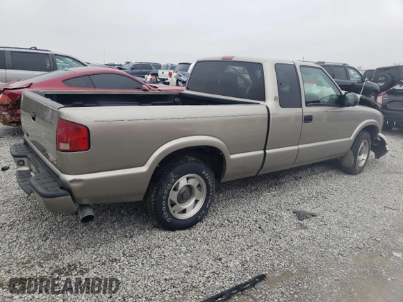 2000 GMC Sonoma SLS z VIN 1GTCS19W2Y8201805, wystawiony jako Copart lot #43633925 z przebiegiem Nie podano mil oraz Szkody całkowita. Historia ofert i sprzedaży dostępna na DreamBid. Obrazek 3.