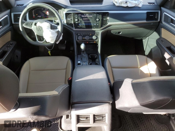 2022 Volkswagen Atlas SEL z VIN 1V2BE2CA8NC214880, wystawiony jako Copart lot #45556834 z przebiegiem 17 428 mil mil oraz . Historia ofert i sprzedaży dostępna na DreamBid. Obrazek 8.