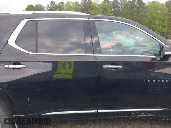2020 Chevrolet Traverse High Country with VIN 1GNERNKW3LJ186049, listed as a IAAI auction lot 42010235 with 125,847 mi miles and . Bid and sale history available at DreamBid. Image 13.