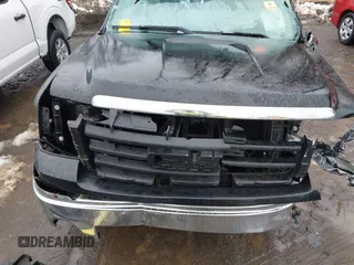 2008 GMC Sierra 1500 with VIN 2GTEC19YX81271935, listed as a IAAI auction lot 41557365 with Not Provided miles and . Bid and sale history available at DreamBid. Image 10.