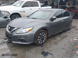 2017 Nissan Altima 2.5 SV with VIN 1N4AL3AP9HC200738, listed as a IAAI auction lot 41619004 with 194,304 mi miles. Bid and sale history available at carsss.com. Image 16.