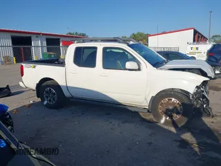 2017 Nissan Frontier Pro-4X z VIN 1N6DD0EV8HN713900, wystawiony jako IAAI lot #42211950 z przebiegiem 85 085 mil mil oraz . Historia ofert i sprzedaży dostępna na DreamBid. Obrazek 14.
