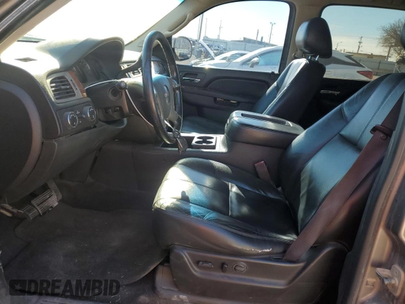 2012 GMC Yukon XL SLT with VIN 1GKS2KE72CR279315, listed as a Copart auction lot 87589195 with 220,584 mi miles and Salvage Title. Bid and sale history available at carsss.com. Image 7.