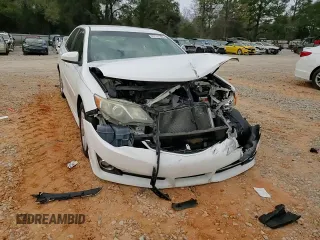 2014 Toyota Camry L with VIN 4T1BF1FK0EU731965, listed as a Copart auction lot 47131205 with 186,806 mi miles and Salvage Title. Bid and sale history available at carsss.com. Image 10.