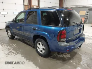 2005 Chevrolet TrailBlazer LT with VIN 1GNDT13S452336684, listed as a IAAI auction lot 42201460 with 139,327 mi miles and . Bid and sale history available at DreamBid. Image 3.