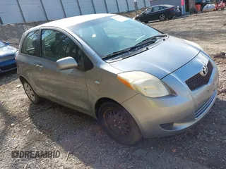 2008 Toyota Yaris with VIN JTDJT923685204274, listed as a IAAI auction lot 42119499 with 147,696 mi miles. Bid and sale history available at carsss.com. Image 1.