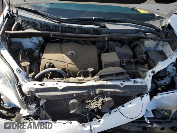 2020 Toyota Sienna LE Auto Access Seat with VIN 5TDKZ3DC8LS067046, listed as a Copart auction lot 68839594 with 48,422 mi miles and Salvage Title. Bid and sale history available at carsss.com. Image 12.