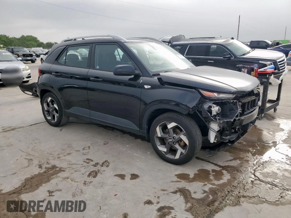 2021 Hyundai Venue SEL z VIN KMHRC8A33MU072942, wystawiony jako Copart lot #57939575 z przebiegiem 25 389 mil mil oraz Szkoda całkowita • Salvage title. Historia ofert i sprzedaży dostępna na DreamBid. Obrazek 4.