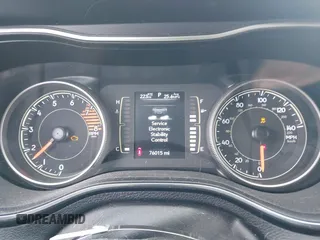 2019 Jeep Cherokee Latitude Plus with VIN 1C4PJMLX2KD432659, listed as a IAAI auction lot 42011291 with 76,015 mi miles. Bid and sale history available at carsss.com. Image 7.