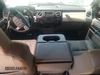 2008 Ford F-350 XL with VIN 1FTSW31R28EA05978, listed as a Copart auction lot 52320205 with 187,723 mi miles and Clean Title. Bid and sale history available at DreamBid. Image 8.