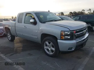 2010 Chevrolet Silverado 1500 LS with VIN 1GCSCREA5AZ217854, listed as a IAAI auction lot 41375606 with 94,776 mi miles. Bid and sale history available at carsss.com. Image 1.