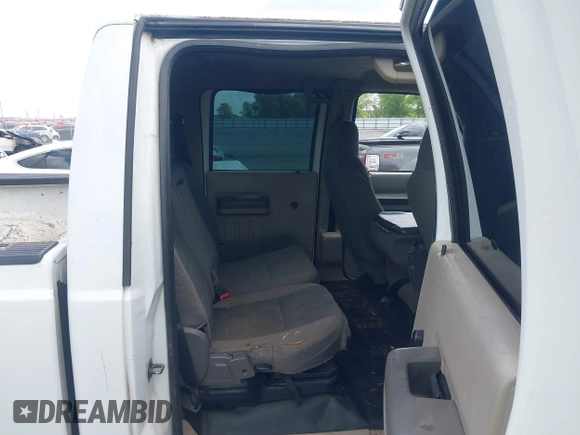 2010 Ford F-250 XL with VIN 1FTSW2BY5AEA60883, listed as a IAAI auction lot 42103121 with 192,094 mi miles and . Bid and sale history available at DreamBid. Image 8.