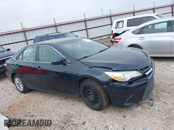 2015 Toyota Camry XLE with VIN 4T4BF1FK2FR461922, listed as a IAAI auction lot 41995064 with 195,943 mi miles. Bid and sale history available at carsss.com. Image 14.