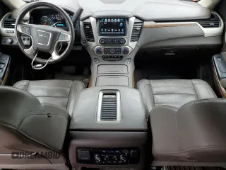 2020 GMC Yukon XL Denali with VIN 1GKS2HKJ2LR209302, listed as a Copart auction lot 45894325 with 161,098 mi miles and Salvage Title. Bid and sale history available at carsss.com. Image 8.