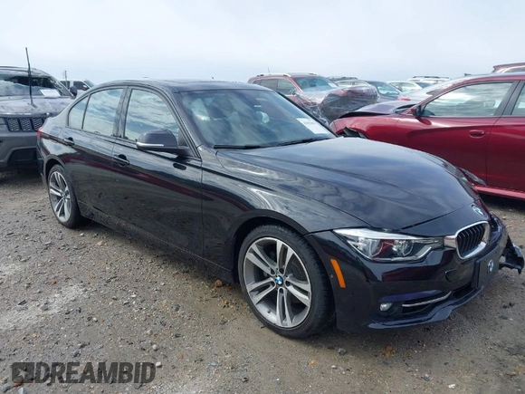 2016 BMW 3 Series 328i xDrive z VIN WBA8E3C52GK502758, wystawiony jako IAAI lot #41651463 z przebiegiem 95 537 mil mil oraz . Historia ofert i sprzedaży dostępna na DreamBid. Obrazek 1.