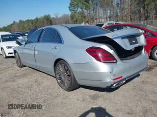 2018 Mercedes-Benz S 560 with VIN WDDUG8DB6JA421486, listed as a IAAI auction lot 41784582 with 21,379 mi miles and . Bid and sale history available at carsss.com. Image 3.