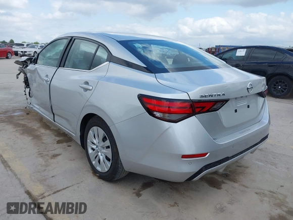 2023 Nissan Sentra S z VIN 3N1AB8BV7PY311515, wystawiony jako IAAI lot #42038589 z przebiegiem 13 907 mil mil oraz . Historia ofert i sprzedaży dostępna na DreamBid. Obrazek 3.