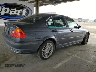 2001 BMW 3 Series 330i with VIN WBAAV534X1JS94212, listed as a Copart auction lot 53376255 with 110,098 mi miles and Clean Title. Bid and sale history available at carsss.com. Image 3.