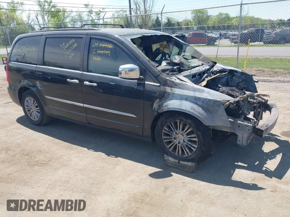 2016 Chrysler Town & Country Touring z VIN 2C4RC1CG6GR248203, wystawiony jako IAAI lot #42098444 z przebiegiem Nie podano mil oraz . Historia ofert i sprzedaży dostępna na DreamBid. Obrazek 1.