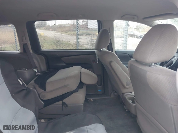 2014 Honda Odyssey LX with VIN 5FNRL5H22EB026657, listed as a IAAI auction lot 41114634 with 132,125 mi miles. Bid and sale history available at carsss.com. Image 8.