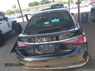 2022 Lexus ES 300h Luxury with VIN 58AEA1C12NU015634, listed as a IAAI auction lot 42575127 with 46,905 mi miles and . Bid and sale history available at DreamBid. Image 16.