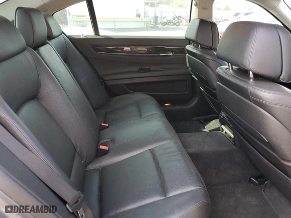 2013 BMW 7 Series 740Li with VIN WBAYE4C59DD137050, listed as a Copart auction lot 71686644 with 140,685 mi miles and Clean Title. Bid and sale history available at carsss.com. Image 10.