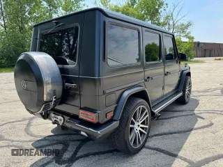 2015 Mercedes-Benz G 550 z VIN WDCYC3HF7FX229273, wystawiony jako Copart lot #61272625 z przebiegiem 72 318 mil mil oraz Czysty tytuł • Clean title. Historia ofert i sprzedaży dostępna na DreamBid. Obrazek 4.