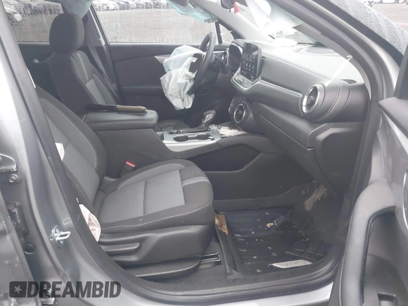 2023 Chevrolet Blazer LT с VIN 3GNKBHR40PS195292, выставлен на аукционе IAAI как лот 41935730 с пробегом 19 626 миль миль и . История ставок и продаж доступна на DreamBid. Изображение 5.