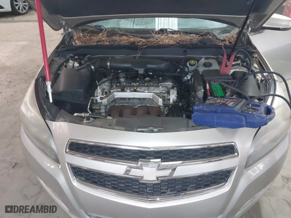 2013 Chevrolet Malibu LT with VIN 1G11E5SA3DF265015, listed as a IAAI auction lot 41400138 with 180,301 mi miles. Bid and sale history available at carsss.com. Image 10.