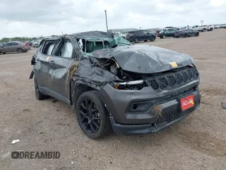 2023 Jeep Compass Latitude z VIN 3C4NJDBN2PT503268, wystawiony jako IAAI lot #42186039 z przebiegiem Nie podano mil oraz . Historia ofert i sprzedaży dostępna na DreamBid. Obrazek 1.